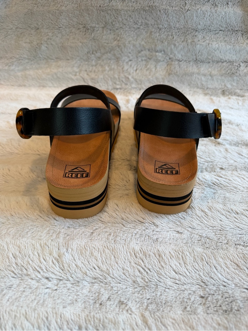 Reef Vista Hi Buckle - Picture 3 of 14